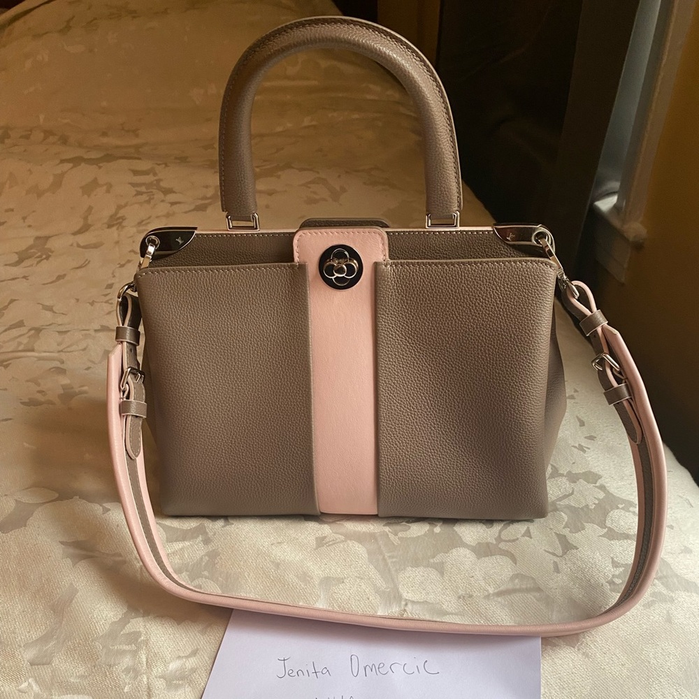 Louis Vuitton Astrid